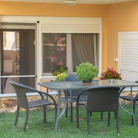 Relaxing Holidays In Nea Irakleitsa